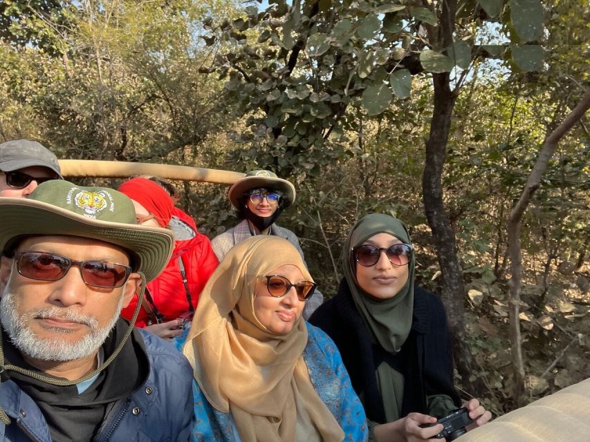 From Jaipur: Ranthambore Private Day Trip with Tiger Safari - The fort and temple setting adds a second layer