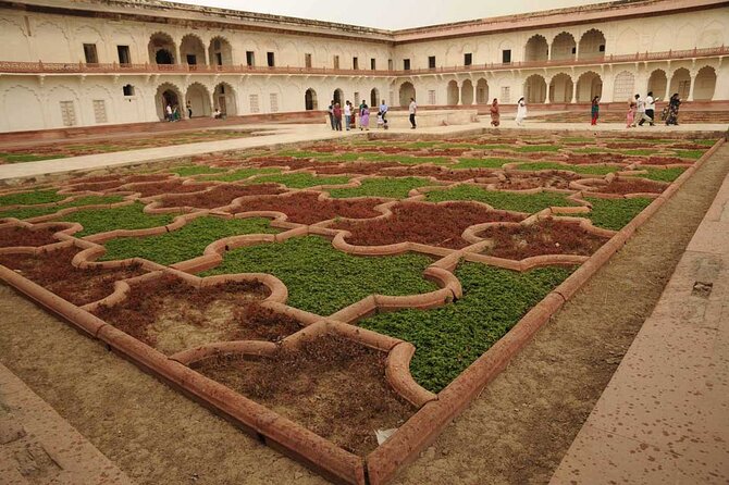 From Jaipur: Same Day Guided Taj Mahal, Agra Fort & Fatehpur Sikri Private Tour - Itmad-ud-Daula, the Baby Taj