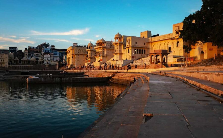 From Jaipur: Same Day Pushkar Self-Guided Day Trip - Arriving at the Brahma Temple
