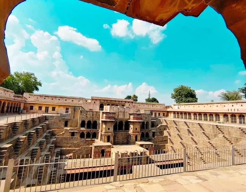 From Jaipur: Same Day Trip to Abhaneri Chand Baori Stepwell - The 9:00 AM departure and private-car advantage