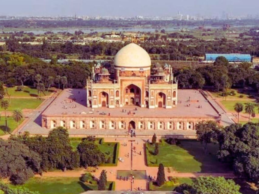 From Jaipur: Taj Mahal, Agra Fort, Baby Taj Day Trip by Car - The two-hour shopping stop