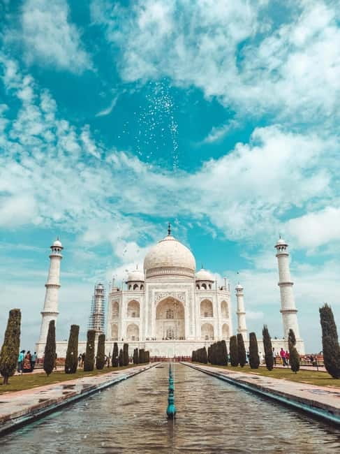 From Jaipur: Taj Mahal Same Day Guided Tour by Car - Arriving in Agra and meeting your guide