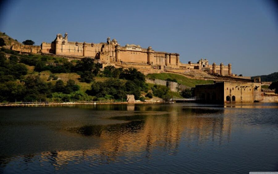 From New Delhi: Private Day Trip to Jaipur Skip-the-Line - Jal Mahal, a Palace Set in Water