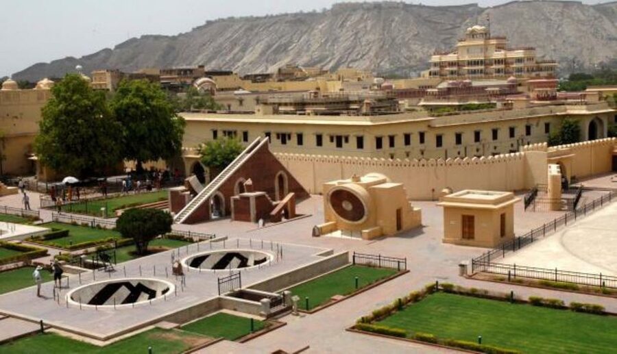 From New Delhi: Private Day Trip to Jaipur Skip-the-Line - Lunch and a Taste of Rajasthan