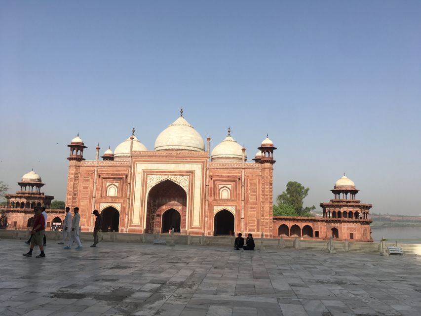 From New Delhi : Tajmahal Tour by Train All Inclusive - Breakfast on the morning train