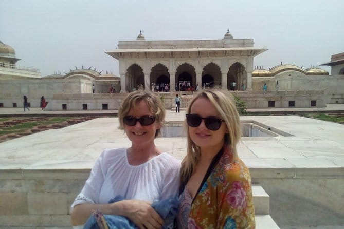 Full day Jaipur sightseeing tour by tuk tuk. - Gaitor Ki Chhatriyan: a quieter break from the main sights