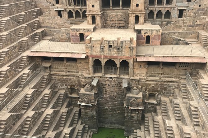 Guided Fatehpur Sikri & Abhaneri Tour From Agra To Jaipur By Car - Arriving in Jaipur after the final hour