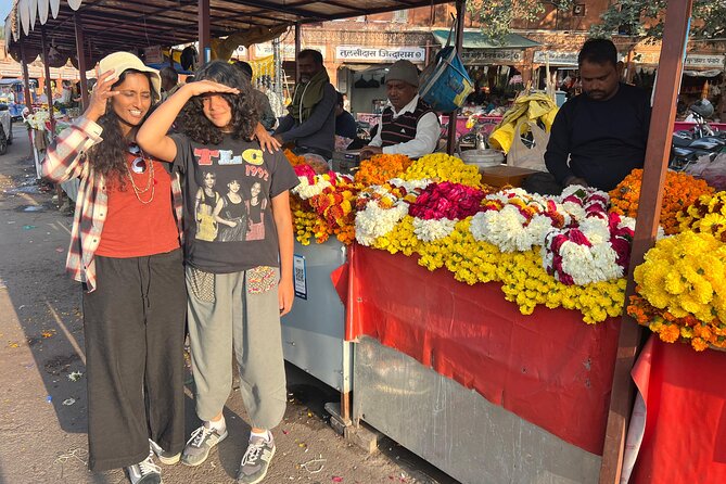 Guided Jaipur Heritage & Food Walk with Shopping - Pandit Kulfi and Jaipur’s sweet finish