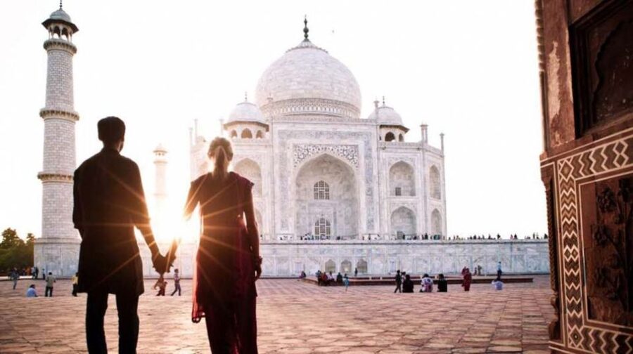 Guided Sunset Tour Of Taj Mahal with Skip-The-Line Entry - Using the separate entrance