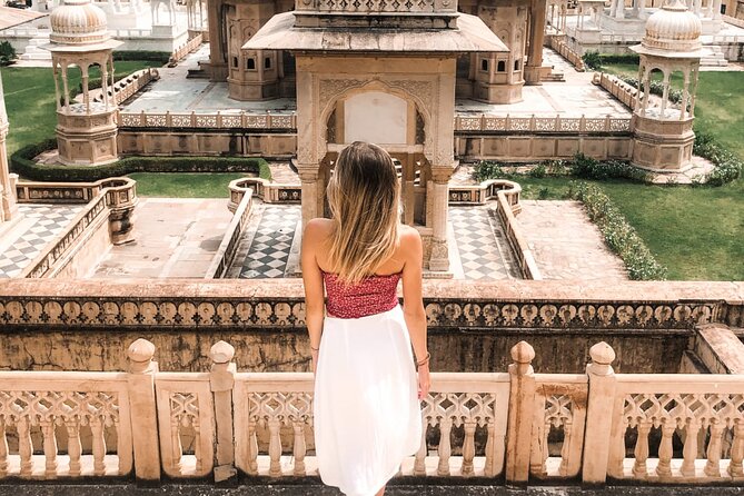 Half-Day Jaipur Sightseeing Tour with Guide Option - Amer: temples, stepwells, and Maota Lake