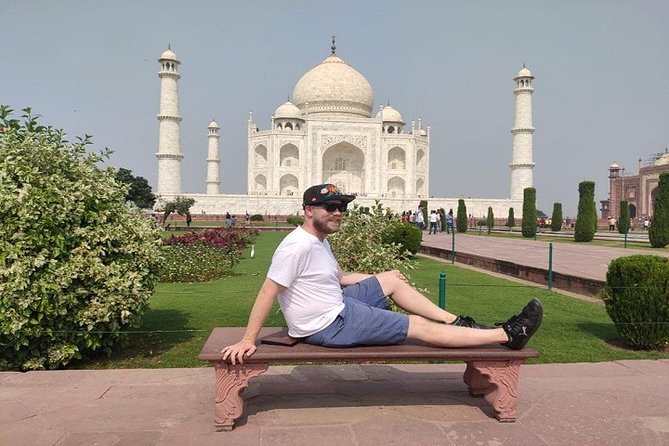 Half Day Private Tour of Taj Mahal & Agra Fort From Agra - Pickup in Agra and the value of a private car