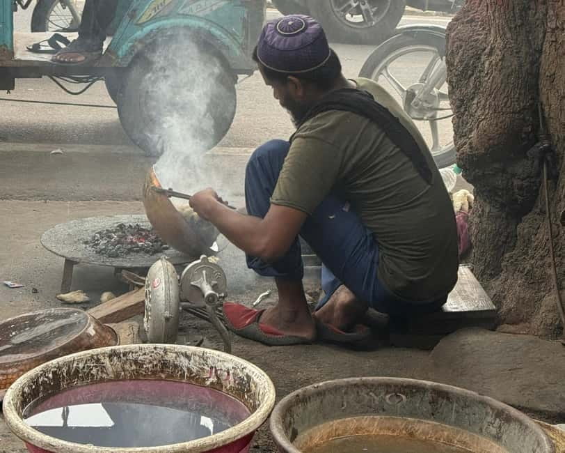 Heritage Walk & Street Food Tasting in Jaipur - Badi Chaupar and the food of the old market