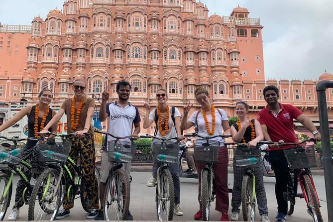 I Bike Inside Jaipur - Hawa Mahal before the streets fill