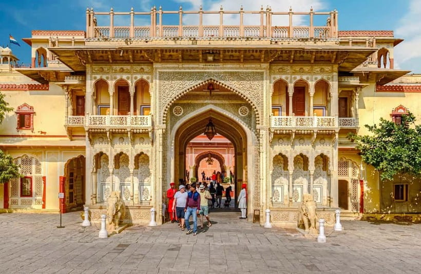 Jaipur: 2-Day City Sightseeing Tour with Cab & Guide - Should you book it?