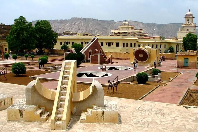 Jaipur 2 Day Private Car Tour - Why a private car works well in Jaipur