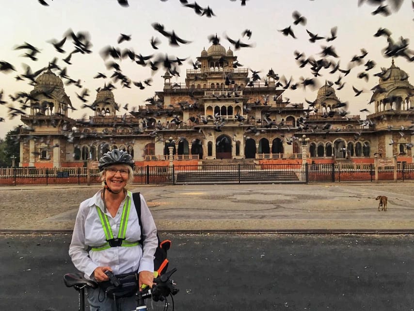 Jaipur: 3-Hour Morning Bike Tour of Jaipur Old City - Hawa Mahal in the first sunlight