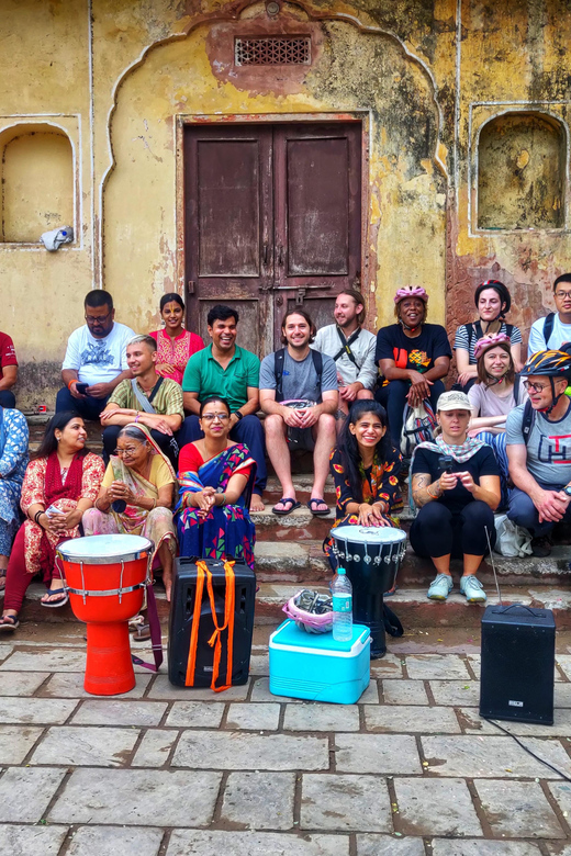 Jaipur: 3-Hour Morning Bike Tour of Jaipur Old City - Govind Dev Ji Temple and the morning Aarti