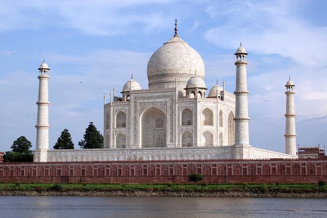 Jaipur - Agra Day Trip - Arriving in Agra and seeing the Taj Mahal
