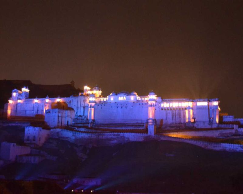 Jaipur: Amber Fort Light & Sound Show with Dinner - What this experience does better than a standard fort visit