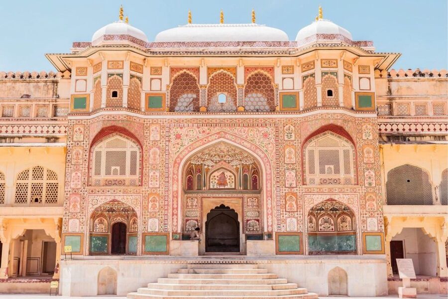 Jaipur Amer Fort, Jal Mahal & Stepwell Private Half-Day Tour - What the private car and guide add