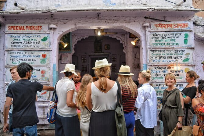 Jaipur City Heritage on wheels - Pedaling through the walled city