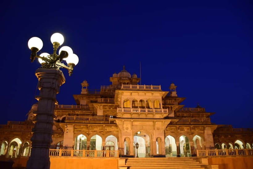 Jaipur: City Night Tour with Patrika Gate & Masala Chowk Tea - Why Jaipur at night works so well