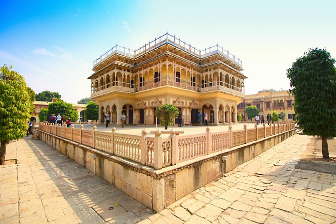 Jaipur City Palace, Hawa Mahal & Jantar Mantar Private Tour - City Palace: the longest and richest part of the visit