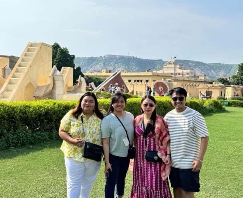 Jaipur: City Sightseeing Private Full-Day Guided Tour - Hawa Mahal is best understood from its many windows