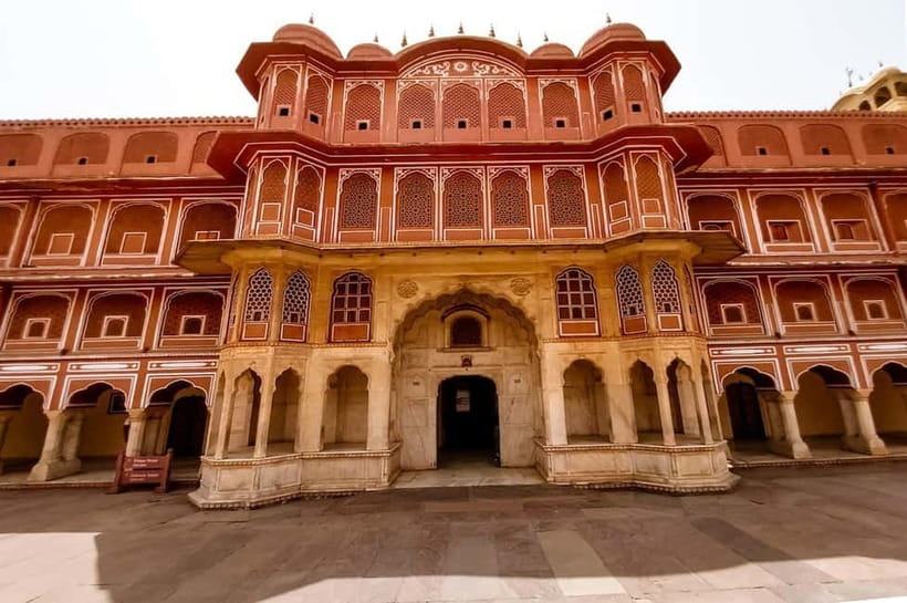 Jaipur City Tour Elephant Ride with Guide - Panna Meena ka Kund and Jaipur’s stepwell design