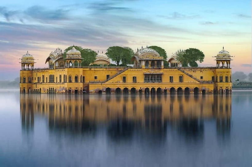 Jaipur City Tour Elephant Ride with Guide - Riding to the top of Amer Fort