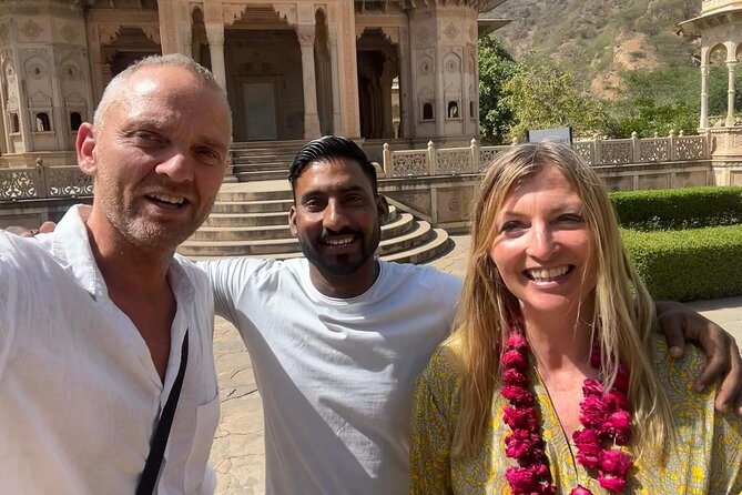 Jaipur City Tour with Traditional Flower Market Visit - Galta Ji and the hill temples