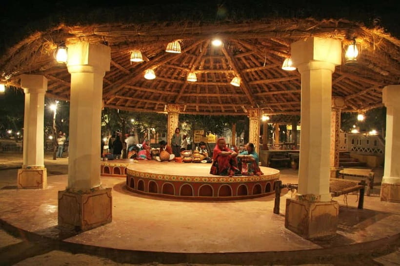 Jaipur: Cultural Evening Tour & Dinner at Chokhi Dhani - Key points to know before you go