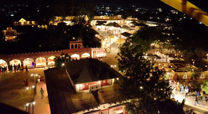 Jaipur: Cultural Evening Tour & Dinner at Chokhi Dhani - Entering the Rajasthani village setting