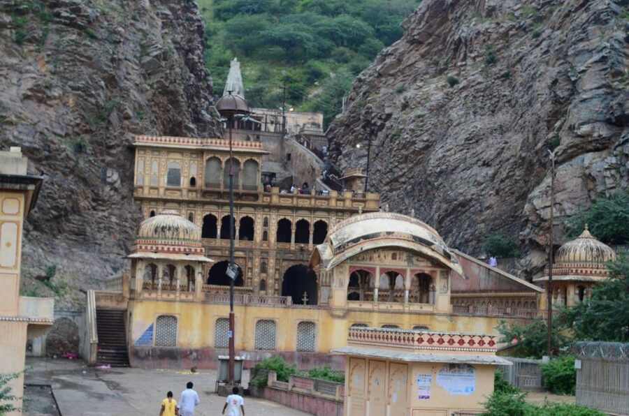 Jaipur : Cultural & History Tour With Private Guide - City Palace brings the royal story indoors