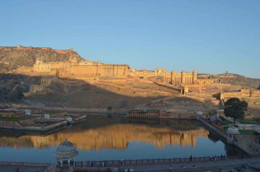 Jaipur : Cultural & History Tour With Private Guide - Jal Mahal gives you a quiet pause