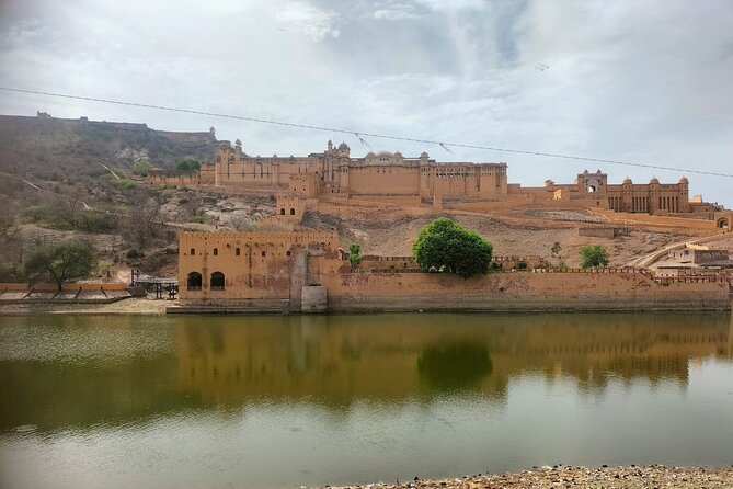 Jaipur: Evening City Tour In Open Jeep - Johari Bazaar in fifteen minutes