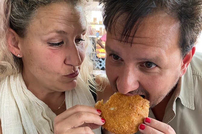 Jaipur Evening Food & market Tour: Savor the Test of the Jaipur - Wow Eggs Centre and Jaipur’s evening snacks