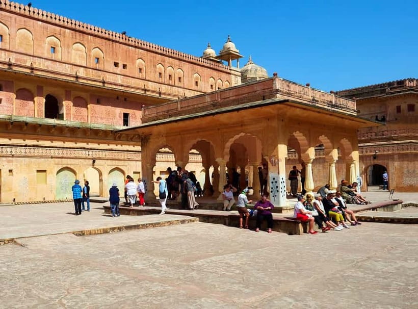Jaipur: Explore Amber, Jaigarh & Nahargarh Fort with Sunset - Amber Fort deserves the longest early stop