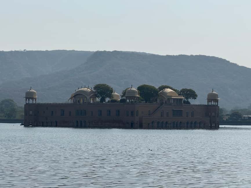 Jaipur: Full Day City Highlights Tour with Tour Guide - Lunch and a brief look at Jaipur craft