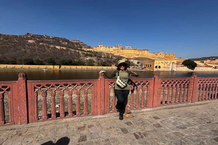Jaipur: Full Day City Highlights Tour with Tour Guide - City Palace: Jaipur’s royal center