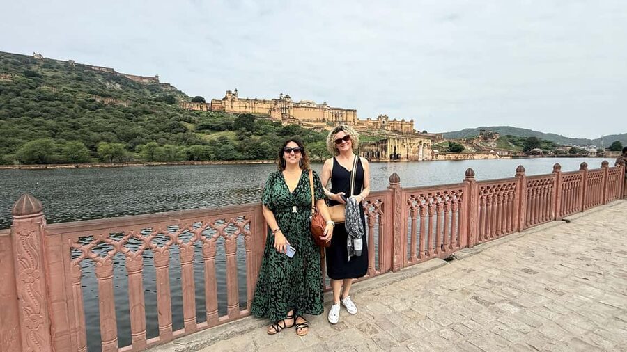 Jaipur: Full Day City Highlights Tour with Tour Guide - Jantar Mantar: Jaipur’s most surprising stop