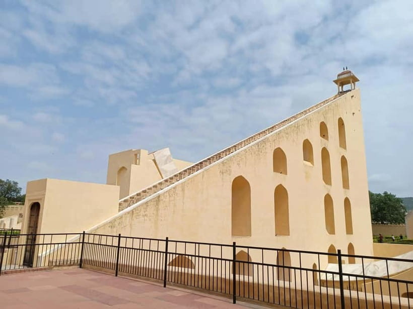 Jaipur: Full-Day City Tour with Car, Guide & Skip-the-Line - City Palace: Jaipur’s royal center