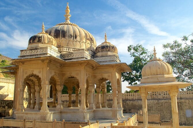 Jaipur Full Day Heritage of Pink City Tour By Tuk Tuk With Chai - Amber Palace, the day’s grand centerpiece