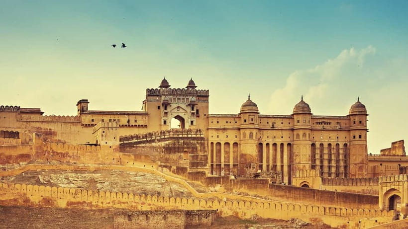 Jaipur: Full Day Sightseeing Tour By Car & Local Tour Guide - Why a private car makes Jaipur easier