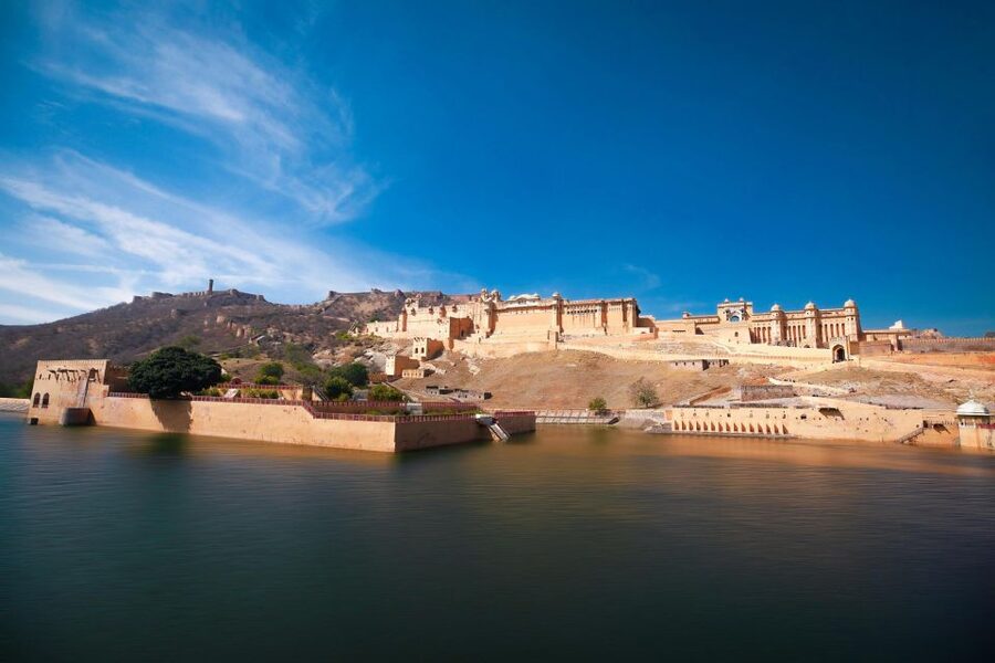 Jaipur: Full-Day Sightseeing Tour with Guide and Lunch - Lunch: useful, but check the package details
