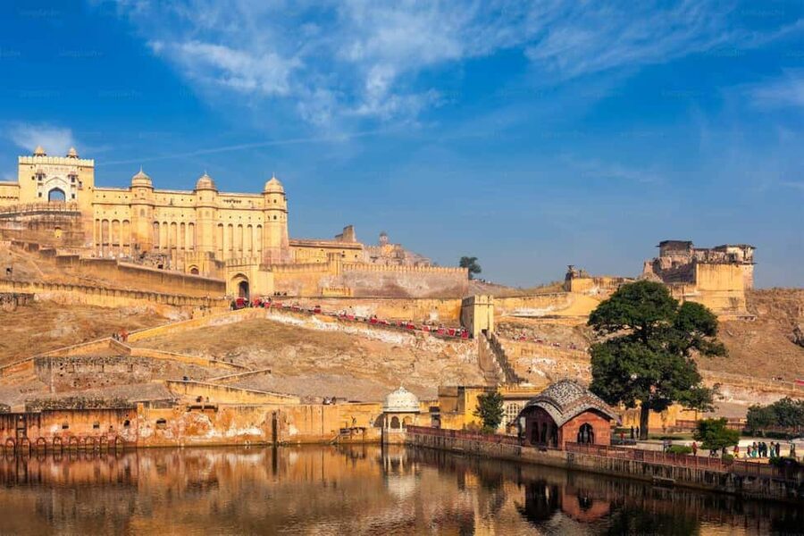 Jaipur: Full Day Sightseeing with Professional Photographer - What the photographer adds to the day