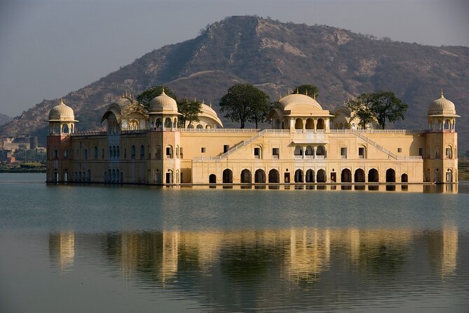 Jaipur Guided Tour with Monkey Temple - Panna Meena ka Kund is a quick, striking stop