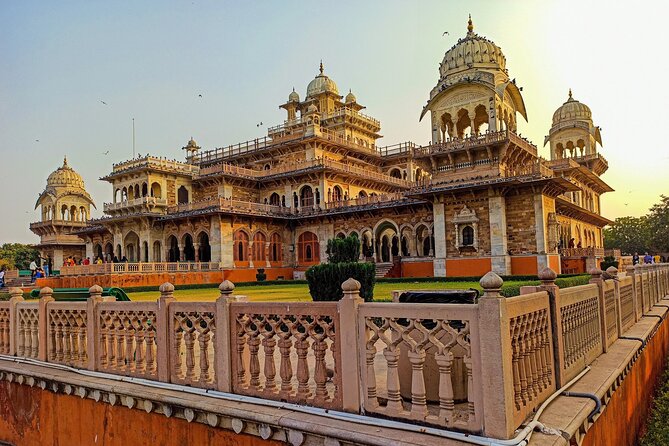 Jaipur Guided Tour with Monkey Temple - Royal Gaitor offers a quieter royal setting