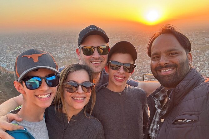 Jaipur Half-Day Evening Tour with Sunset and Dinner - Key points at a glance