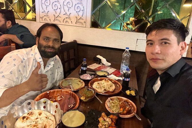 Jaipur Half-Day Evening Tour with Sunset and Dinner - Walking through the Pink City after sunset